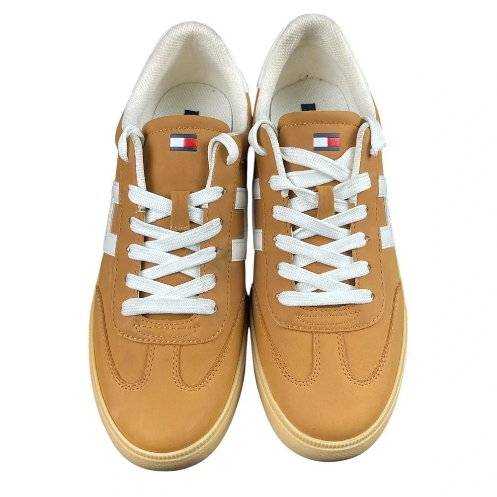 Tommy Hilfiger‎ Low Top Vintage Sneakers Mens 10 Tan NEW WOT TWLEXEIH-R H Logo